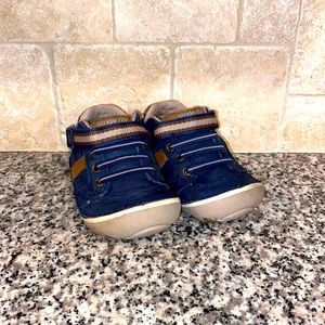 Stride Rite Baby/Toddler Sneaker Size 3.5 Extra Wide